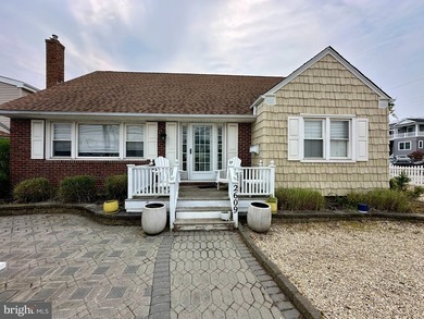 An incredible once in a lifetime opportunity to own commercial - photo 2