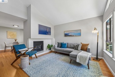 Welcome to Baywood Village, a quiet and tree-filled community in - photo 3