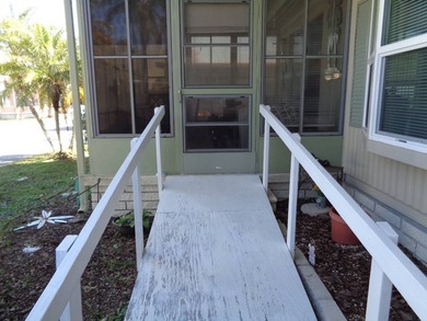 AFFORDABLE 2/2 MOSTLY FURNISHED. THERE IS A RAMP IN THE FRONT - photo 5