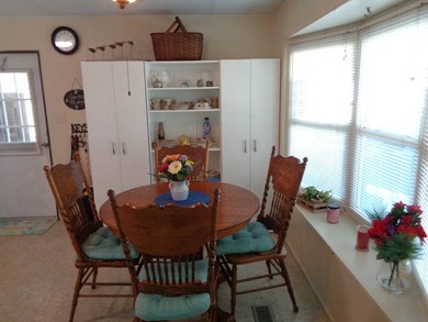 AFFORDABLE 2/2 MOSTLY FURNISHED. THERE IS A RAMP IN THE FRONT - photo 9