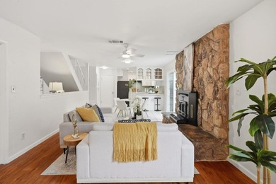 Beautifully updated Cambrian gem offering a spacious and - photo 21