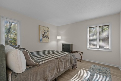Southern charm by the coast! Welcome to Arcadian Shores, a - photo 23