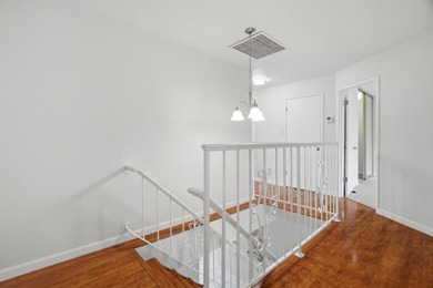 Beautifully updated Cambrian gem offering a spacious and - photo 31