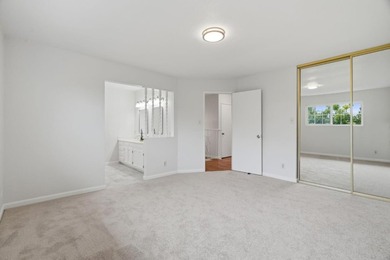 Beautifully updated Cambrian gem offering a spacious and - photo 34