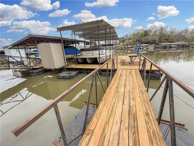Welcome to your Lake of the Ozarks waterfront home with distinct - photo 38