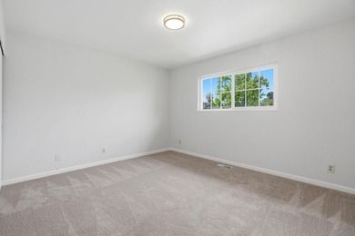 Beautifully updated Cambrian gem offering a spacious and - photo 39