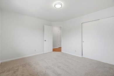 Beautifully updated Cambrian gem offering a spacious and - photo 40