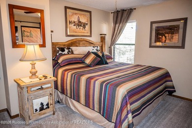 AWESOME 3 BEDROOM, 3 1/2 BATH - Level entry Condo in beautiful - photo 40