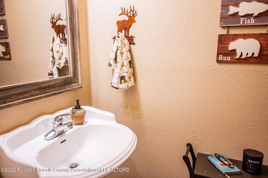 AWESOME 3 BEDROOM, 3 1/2 BATH - Level entry Condo in beautiful - photo 45