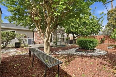 Beautifully updated Cambrian gem offering a spacious and - photo 46