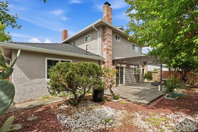 Beautifully updated Cambrian gem offering a spacious and - photo 47