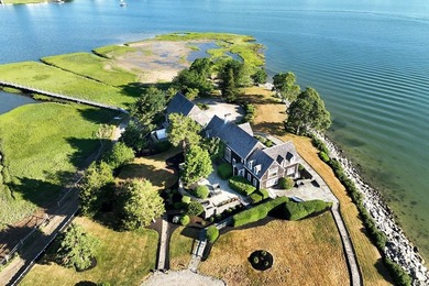 A rare opportunity to own one of Duxbury's most extraordinary - photo 3