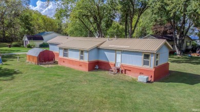 Lake Home For Sale in Wolcottville, Indiana