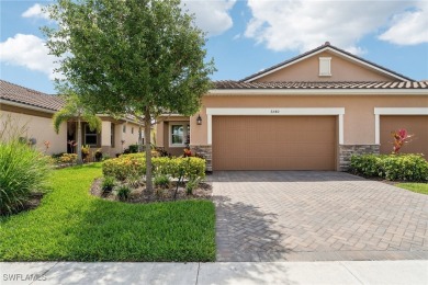 Lake Condo For Sale in Fort Myers, Florida