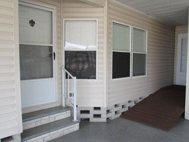 Furnished two bed two bath with rear deck on the pond . Extra - photo 7