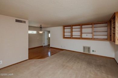 Golf Course & Mountain Views on Palmer Drive Perfectly situated - photo 4