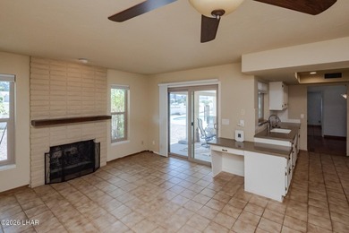 Golf Course & Mountain Views on Palmer Drive Perfectly situated - photo 9