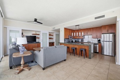 Spectacular front unit with floor to ceiling windows that allow - photo 17
