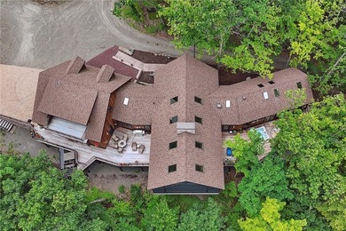 This exceptional lakeside estate offers 13.69 acres of wooded - photo 42