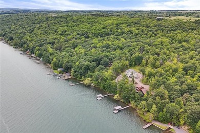 This exceptional lakeside estate offers 13.69 acres of wooded - photo 46