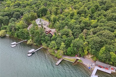 This exceptional lakeside estate offers 13.69 acres of wooded - photo 48
