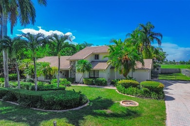This beautifully maintained 4-bedroom, 2-bath home presents a - photo 1
