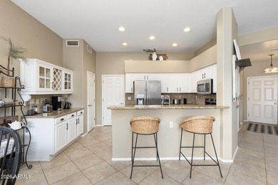 Sophisticated living in the GATED, Arrowhead Enclave community! - photo 3