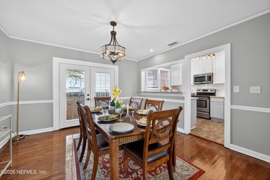 Rare & unique property with 2 separate dwellings. The main house - photo 4