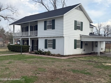 Yazoo River Home For Sale in Greenwood Mississippi