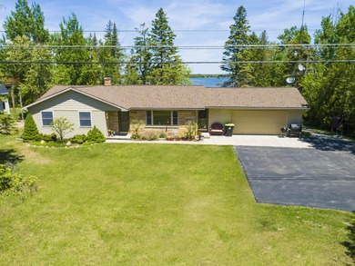 Ranch home with 100' of frontage on Grand Lake with over 5,000 - photo 2