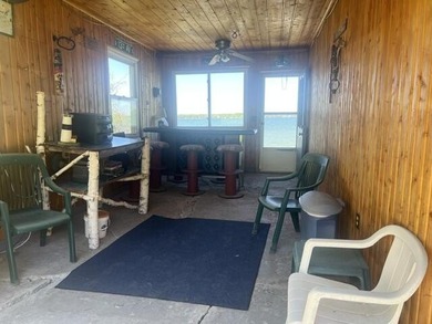 Ranch home with 100' of frontage on Grand Lake with over 5,000 - photo 9