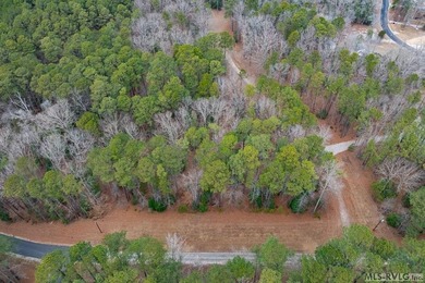 Beautiful wooded lot located in the peaceful subdivision of - photo 4