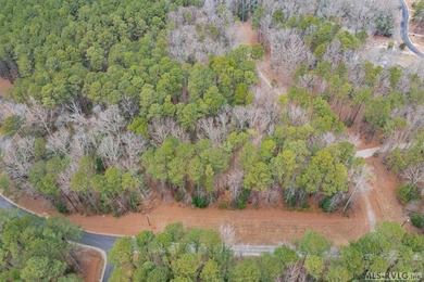 Beautiful wooded lot located in the peaceful subdivision of - photo 5
