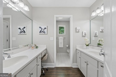 WOW! Welcome home to this fabulous updated 6 bed, 3.5 bath - photo 24