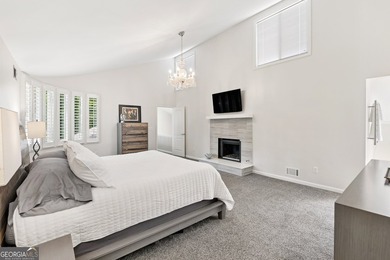 WOW! Welcome home to this fabulous updated 6 bed, 3.5 bath - photo 29