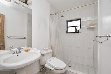 Nestled in the desirable Amberwoods community, this 3br, 2ba - photo 31