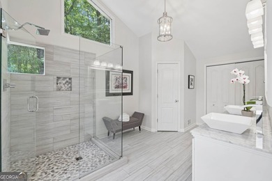 WOW! Welcome home to this fabulous updated 6 bed, 3.5 bath - photo 34
