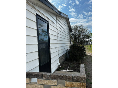 4530 9th St E Lot 29 Bradenton, FL. 34203 Twin Oaks This is a - photo 8