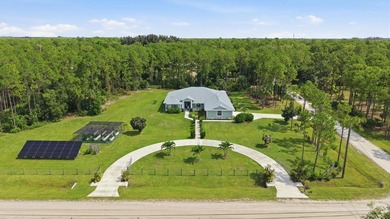 2021-built luxury CBS estate on 2.5 fully fenced acres in - photo 1