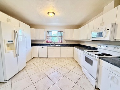 *** PRICE IMPROVEMENT *** THIS IS ONE YOU CAN*T SIT ON!!! - photo 14