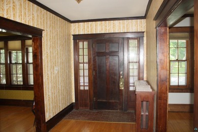 Charming Colonial-style home full of old-world character - photo 16