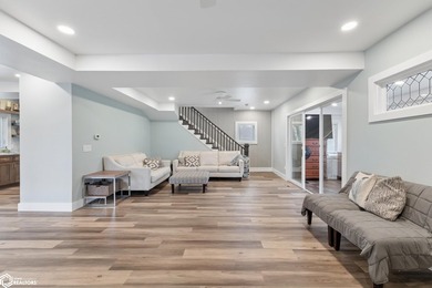 This property combines the convenience of town with the freedom - photo 19
