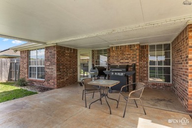 Beautifully updated 4-bedroom, 2-bath home offering space, style - photo 28