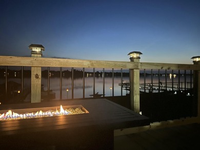 Enjoy waterfront living in this charming 2-bedroom, 1-bath home - photo 5