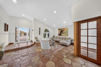 Beautifully remodeled 2-bedroom, 2-bath corner single-family - photo 8