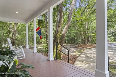 Properties like this with such warmth and character don't come - photo 3