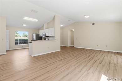 Welcome home to this charming and well-maintained 2-bedroom - photo 14