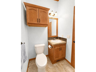 Experience lake life at its finest with this fully furnished 3 - photo 15