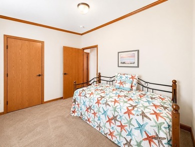 Experience lake life at its finest with this fully furnished 3 - photo 19