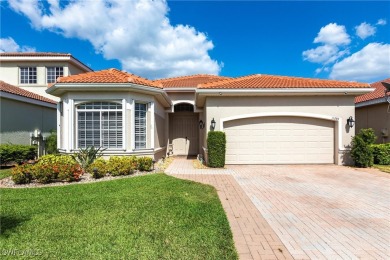 Lake Home For Sale in Fort Myers, Florida